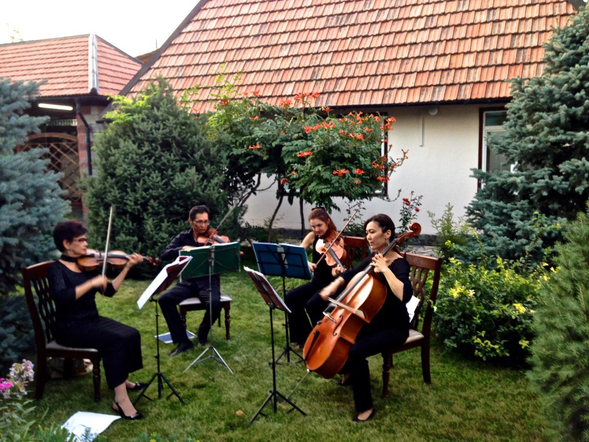 Astoria Garden Hotel Bishkek Luaran gambar